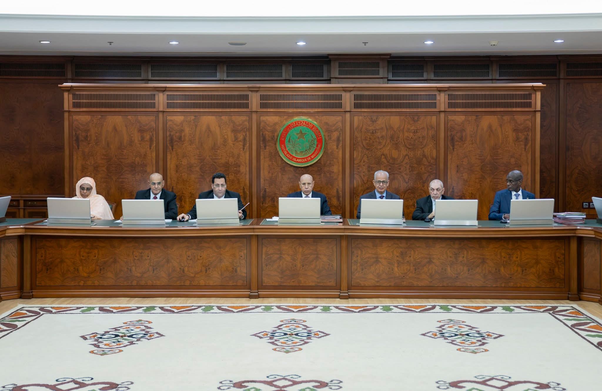 مجلس الوزراء يصادق على ترقية وحيدة وعدة تعيينات (التفاصيل)