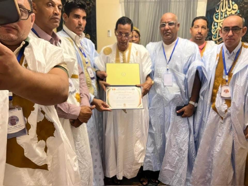 تناول الطرفان عدداً من القضايا الوطنية والسياسية.. حلف الوطن للدفاع عن موريتانيا يعقد اجتماعا مع الرئيس خطري ولد أج