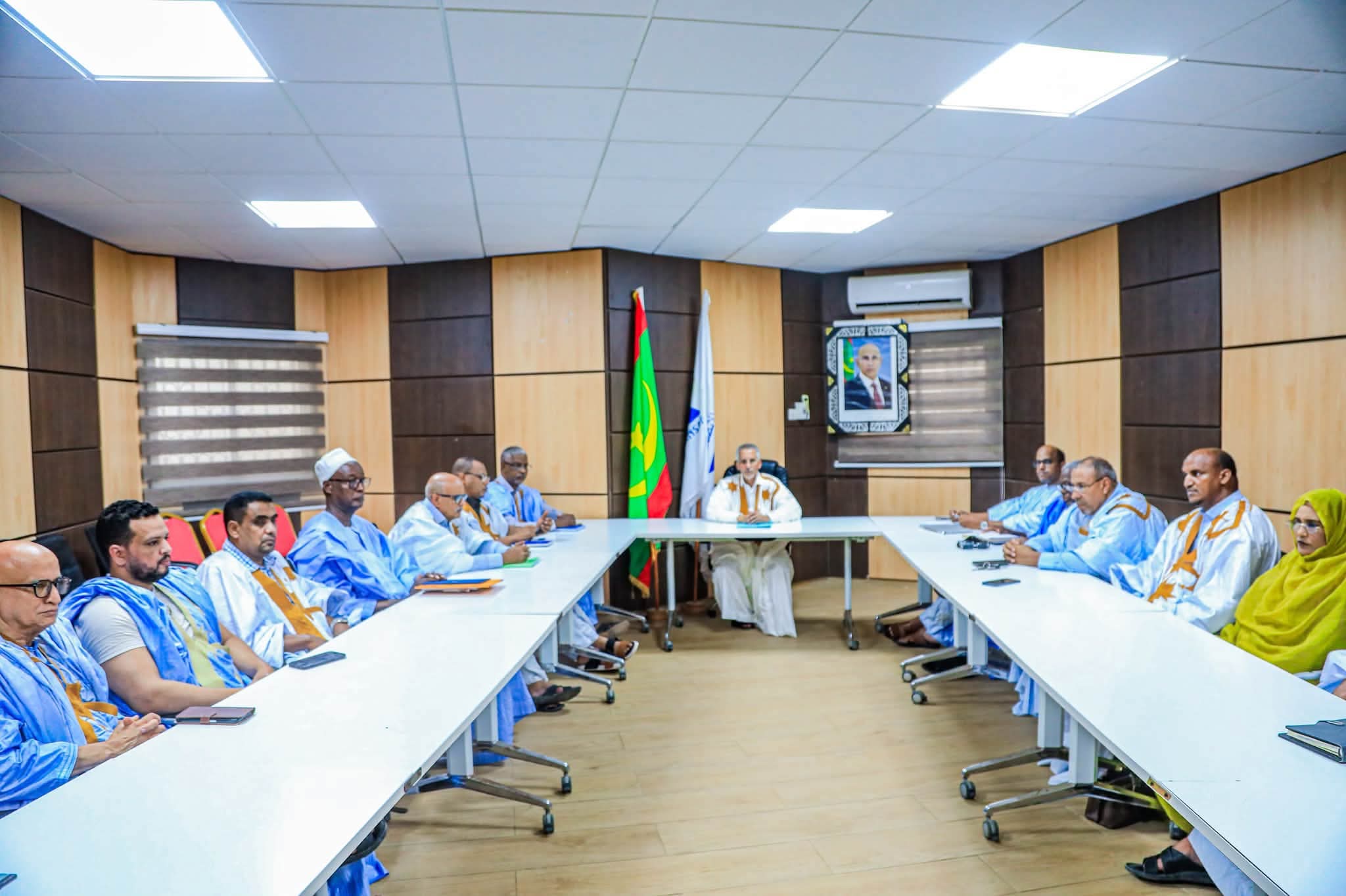 الأمانة الدائمة لحقوق الإنسان ودولة القانون بحزب الإنصاف تثمن مضامين المؤتمر الصحفي لفخامة رئيس الجمهورية وتناقش خطة عملها
